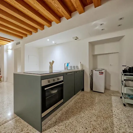 - Lovely In The Center! Apartment Vicenza